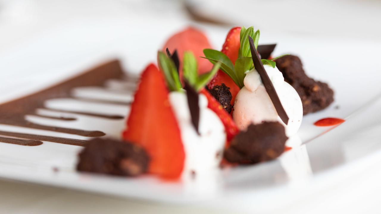 Ladurner Hotel Лагундо Екстериор снимка