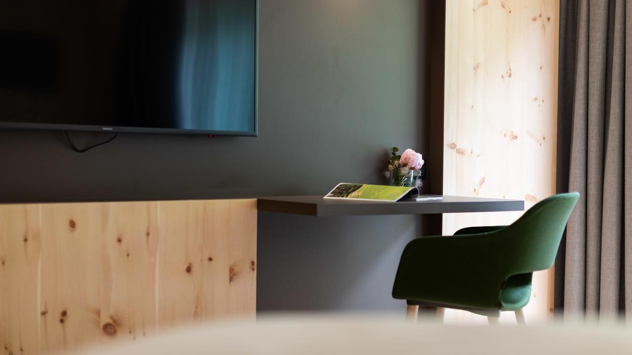 Ladurner Hotel Лагундо Екстериор снимка
